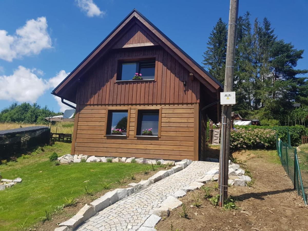 Roubenka Strma Villa เยเซนิค ภายนอก รูปภาพ